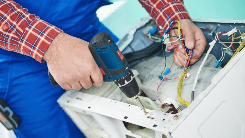 Yenimahalle Hoover Hoover çamaşır makinesi kart tamiri – Su almama arızası orijinal parça ile giderildi. - Teknik servis örneği